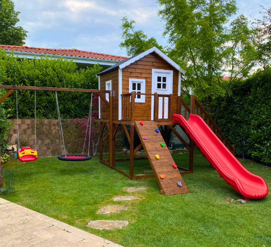 ahşap çocuk evi modeli 1
